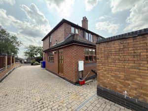 Photo 26- click for photo gallery